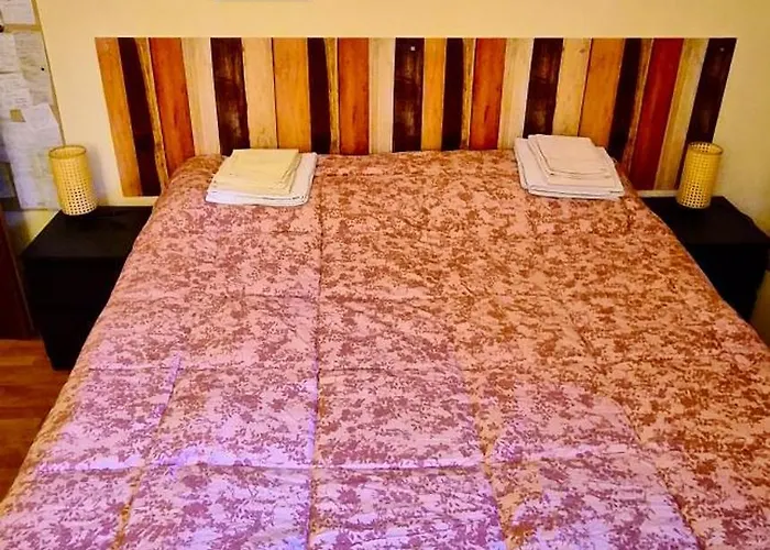 Quiet Tortellini Bed & Breakfast 3*