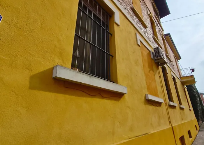 Quiet Tortellini Oda ve Kahvaltı 3*